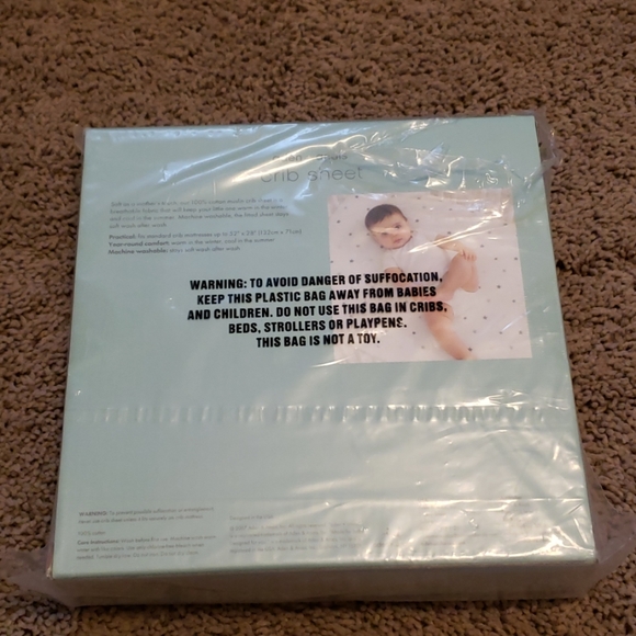 NWT muslin crib sheet - Picture 3 of 3